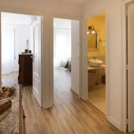 Apartment La Casa Del Piano